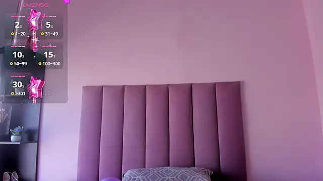 violet myerrs online show from September 26, 1:29 pm