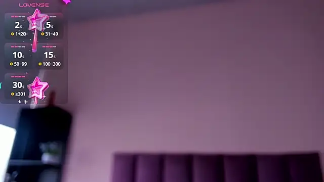 Snapshot of violet_myerrs chatting on January 9, 1:18 pm violet myerrs online show from January 9, 1:18 pm