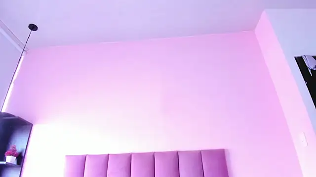 violet myerrs online show from September 17, 1:24 pm