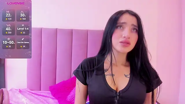 Snapshot of violet_myerrs chatting on February 13, 1:11 pm violet myerrs online show from February 13, 1:11 pm