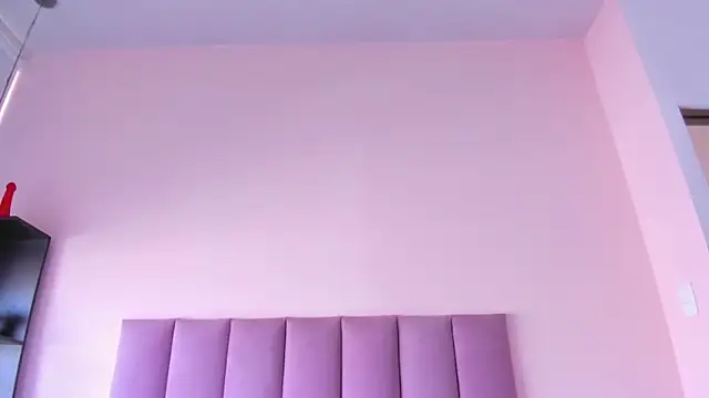 violet myerrs online show from November 12, 1:26 pm