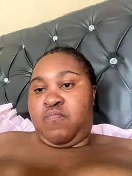 Snapshot of ChubbyAssyiyer chatting on October 27, 10:05 am ChubbyAssyiyer online show from October 27, 10:05 am