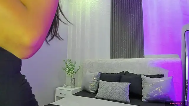 Snapshot of zoe_martins_ chatting on July 8, 5:35 pm zoe martins online show from July 8, 5:35 pm