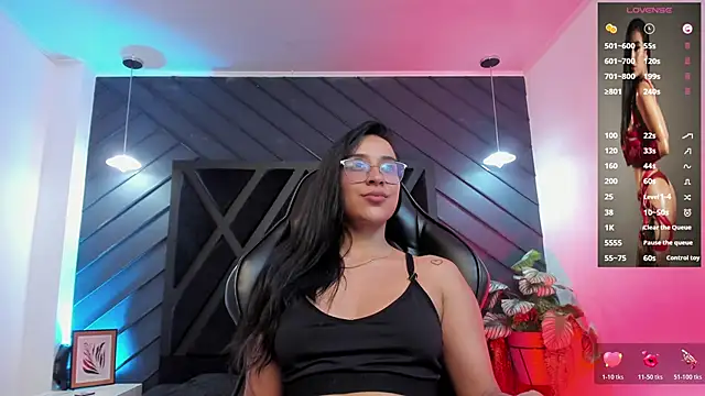 zoe martins  online show from December 15, 5:52 pm