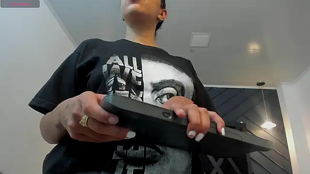 zoe martins  online show from September 8, 5:12 pm