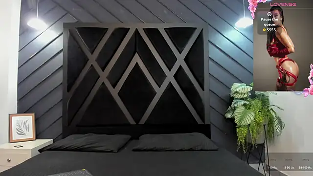 zoe martins  online show from November 28, 5:24 pm