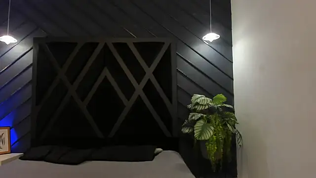 zoe martins  online show from January 7, 5:18 pm