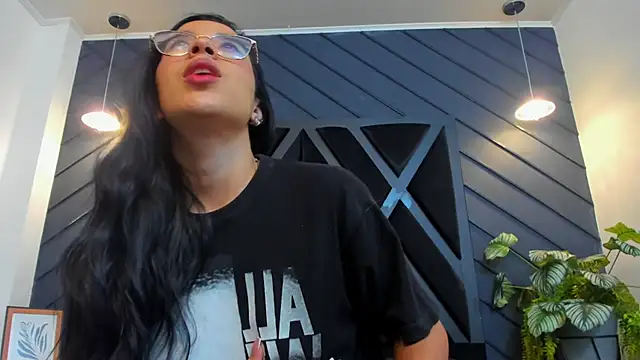 zoe martins  online show from October 1, 5:28 pm