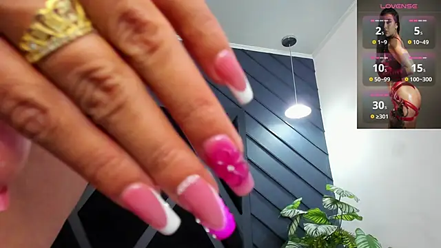 zoe martins  online show from November 3, 5:27 pm