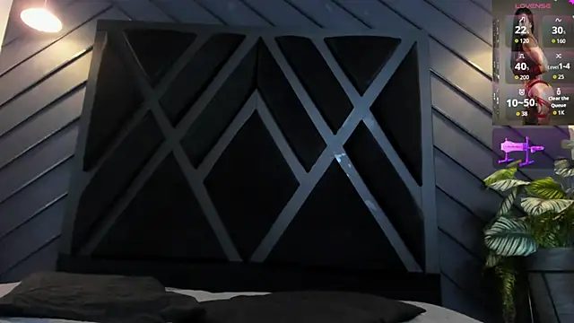 zoe martins  online show from October 21, 5:34 pm