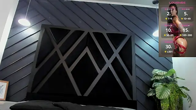 zoe martins  online show from November 19, 5:24 pm