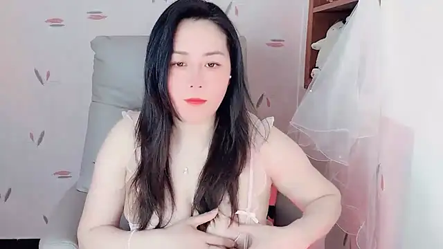 Eve5215 online show from March 13, 4:01 pm