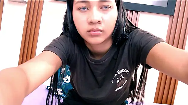 Snapshot of kimberly18cute chatting on January 13, 12:25 am kimberly18cute online show from January 13, 12:25 am