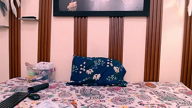 Snapshot of kimberly18cute chatting on February 3, 1:05 am kimberly18cute online show from February 3, 1:05 am