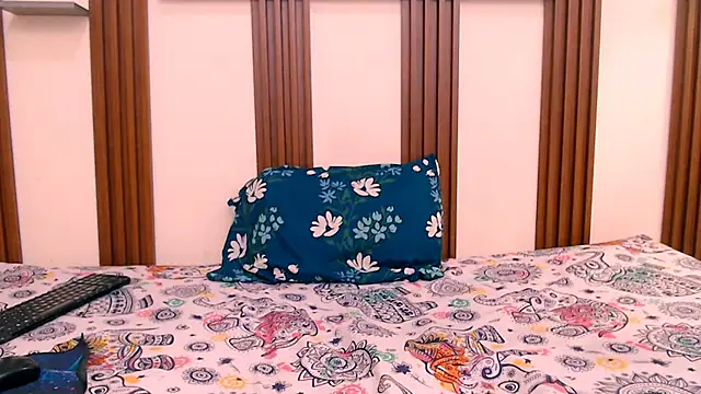 Snapshot of kimberly18cute chatting on February 6, 1:45 am kimberly18cute online show from February 6, 1:45 am