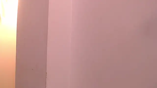 kimberly18cute online show from April 14, 12:59 am