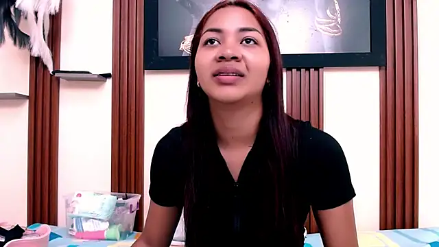kimberly18cute online show from May 5, 4:32 pm