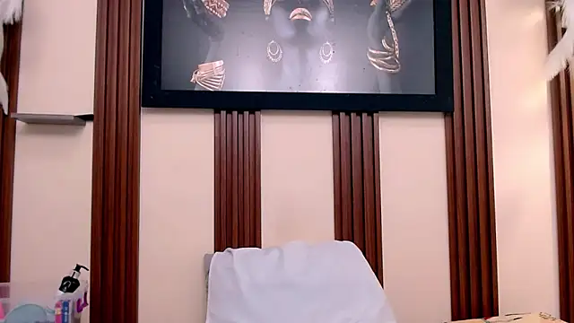 kimberly18cute online show from May 14, 12:29 am