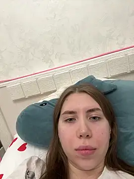 EvaAkins online show from April 3, 8:48 pm