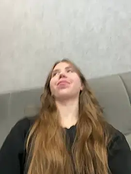 EvaAkins online show from March 20, 3:13 pm