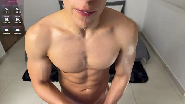 Maxx Lancaster online show from March 4, 3:09 pm