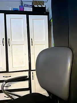 chicachocolate01 online show from January 8, 5:13 am