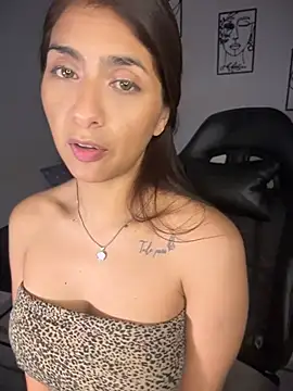 chicachocolate01 online show from July 4, 6:12 pm