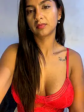 Snapshot of chicachocolate01 chatting on October 20, 4:36 am chicachocolate01 online show from October 20, 4:36 am