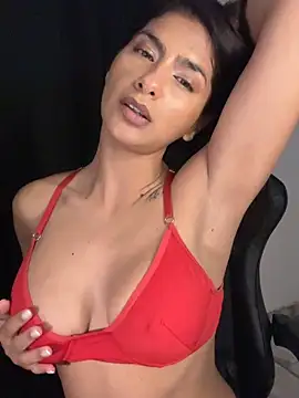 chicachocolate01 online show from May 17, 4:34 am