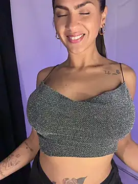 chicachocolate01 online show from May 10, 6:39 am