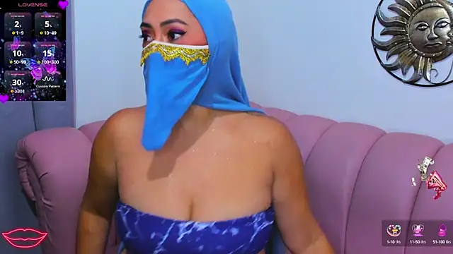 Aisha Malek online show from October 16, 7:33 pm