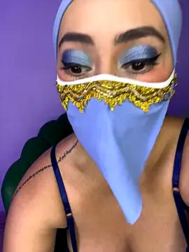 Aisha Malek online show from December 3, 8:08 pm