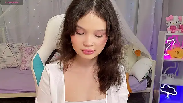 EmilyChaves online show from January 12, 7:26 am