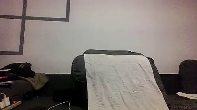 Snapshot of derKauz187 chatting on November 3, 8:01 pm derKauz187 online show from November 3, 8:01 pm