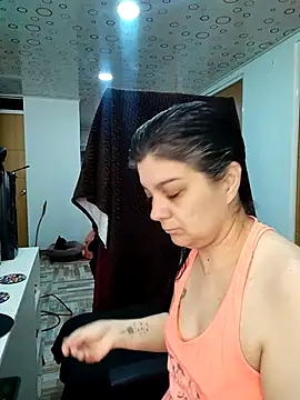 queemking online show from January 9, 1:23 am