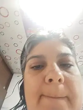 queemking online show from February 18, 8:27 pm