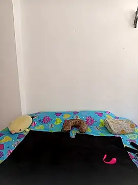 queemking online show from March 22, 3:46 pm