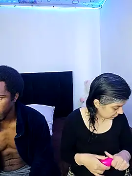 queemking online show from February 7, 7:00 pm