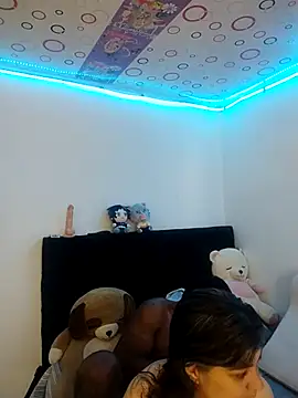 queemking online show from February 15, 9:25 pm