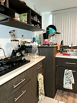 bombshell341 online show from October 18, 4:20 pm