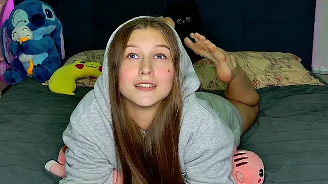 MissEmilyMiller online show from December 4, 4:50 pm