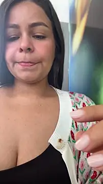 sweet shadil  online show from May 23, 1:43 pm
