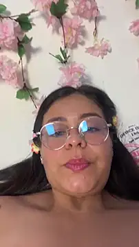 sweet shadil  online show from April 1, 12:28 pm