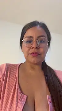 sweet shadil  online show from June 4, 1:05 pm