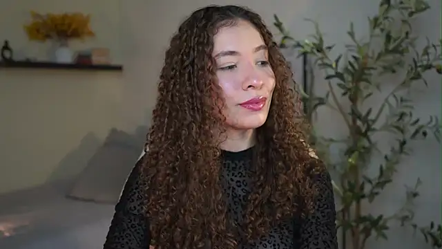isabella-garcia- online show from May 27, 1:15 am