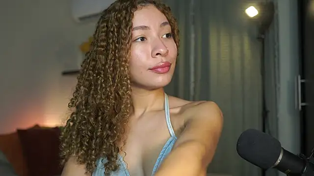 Snapshot of isabella-garcia- chatting on September 16, 12:50 pm isabella-garcia- online show from September 16, 12:50 pm