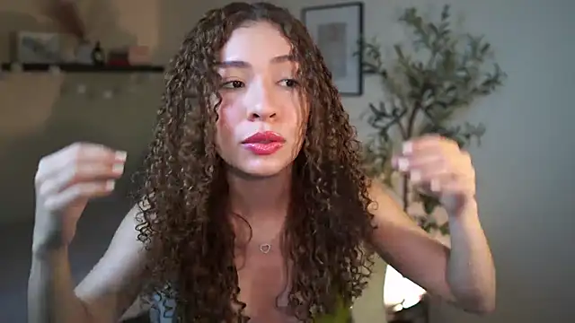 isabella-garcia- online show from March 28, 10:22 pm