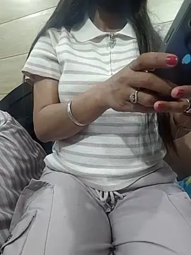 Snapshot of dollysapna1 chatting on January 15, 4:10 pm dollysapna1 online show from January 15, 4:10 pm