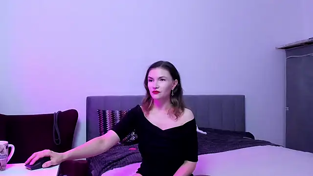 Katherine Twilight online show from November 6, 3:49 pm