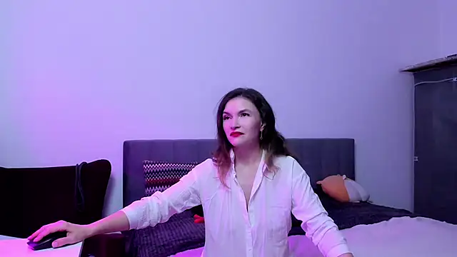 Katherine Twilight online show from November 7, 4:00 pm